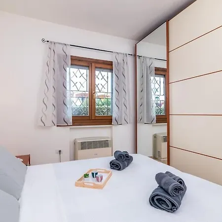 Casa Scilla Apartment *